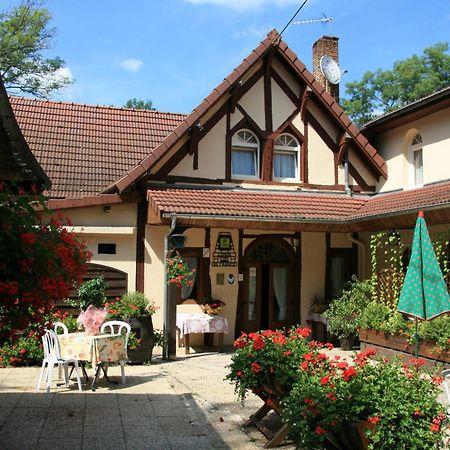 Logis Doubs Rivage Hotel Charette-Varennes Exterior photo